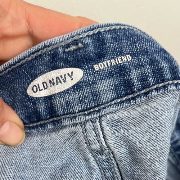 Old Navy Boyfriend Jean Shorts Distressed High Waist Pockets Size 16 Boho - Picture 8 of 9
